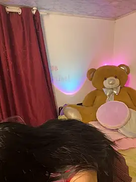 wetbyAlice online show from April 2026 12:19:01 AM