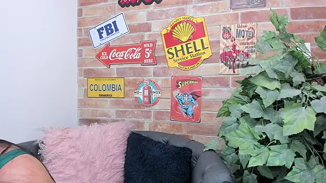 foxy sharlotte online show from November 2025 06:37:02 PM