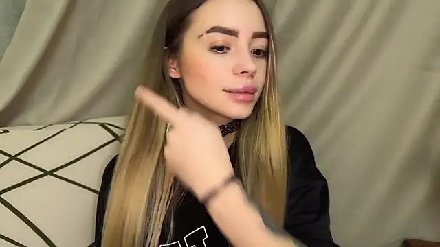 Snapshot of stellarblush chatting on November 2025 08:51:01 PM stellarblush online show from November 2025 08:51:01 PM