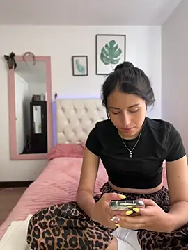 BIJOU SECRET online show from April 2026 06:57:02 PM