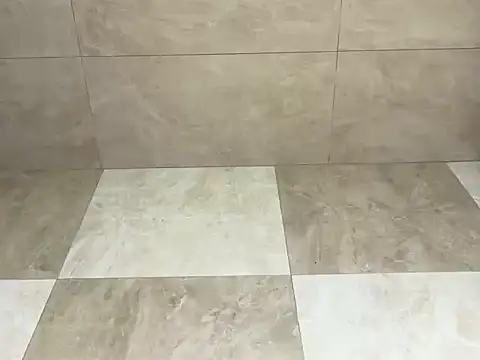 BrunoTwinkXXL online show from December 2025 11:58:01 PM