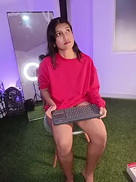 YeseniaRodriguez3 online show from October 2025 12:02:02 AM