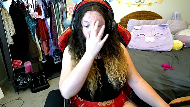 sugasunny04 online show from May 2026 07:11:01 PM