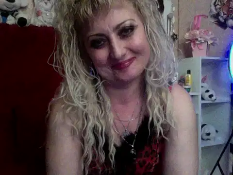 Snapshot of xHot_Amazonq chatting on October 2025 01:06:02 AM xHot Amazonq online show from October 2025 01:06:02 AM