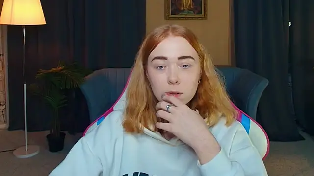 AddieOsler online show from December 2025 08:48:01 PM