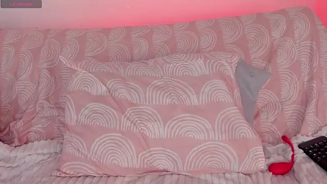 Snapshot of IM_ALLI chatting on October 2025 03:27:01 PM IM ALLI online show from October 2025 03:27:01 PM