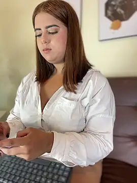 RileyFlame online show from November 2025 04:18:01 PM