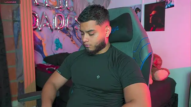 Tiler wolker online show from April 2026 12:23:01 AM