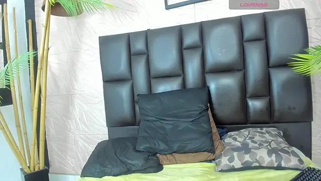 Snapshot of Maicol_ortiz chatting on October 2025 10:04:02 PM Maicol ortiz online show from October 2025 10:04:02 PM