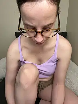 CreamedKitten online show from April 2026 02:31:01 PM