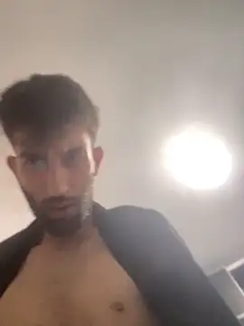 Dondeloquieras4 online show from April 2026 01:42:02 AM