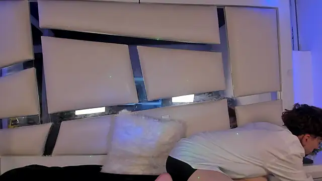 Genesis ask online show from November 2025 04:12:02 AM