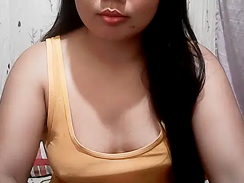 Snapshot of MahusaynaPiinay chatting on May 2026 03:56:01 AM MahusaynaPiinay online show from May 2026 03:56:01 AM