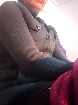 Hot-Rubyy online show from January 2026 05:38:01 PM