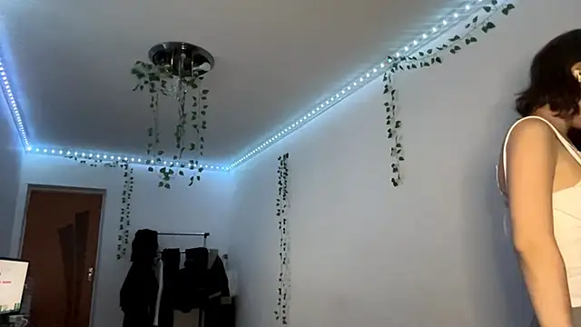 LilithFlamey online show from November 2025 06:17:01 PM