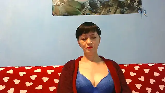 Snapshot of IffetLove42 chatting on May 2026 08:33:01 AM IffetLove42 online show from May 2026 08:33:01 AM