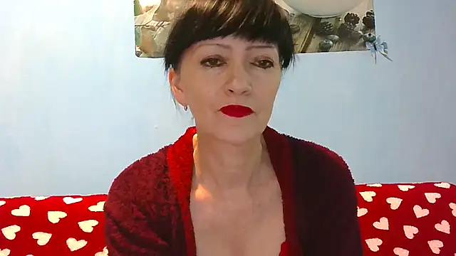 Snapshot of IffetLove42 chatting on May 2026 08:44:01 AM IffetLove42 online show from May 2026 08:44:01 AM