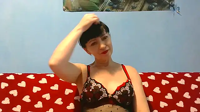 Snapshot of IffetLove42 chatting on June 2026 09:10:01 AM IffetLove42 online show from June 2026 09:10:01 AM