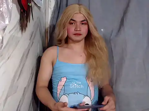 hot chieaxxx online show from December 2025 04:35:01 PM