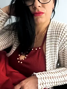 paularois online show from November 2025 02:11:02 AM