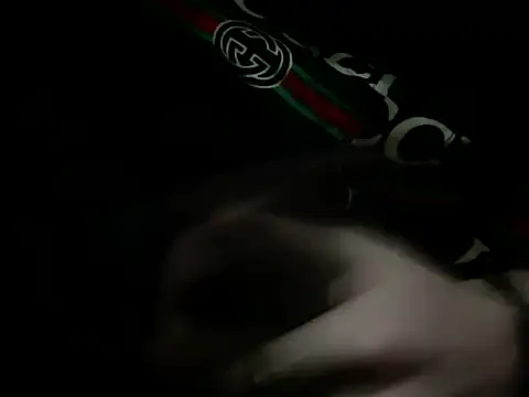 giovanift111 online show from May 2026 04:31:02 AM