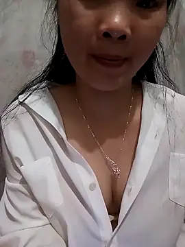 Snapshot of Lovebaby-love chatting on April 2026 07:15:02 AM Lovebaby-love online show from April 2026 07:15:02 AM