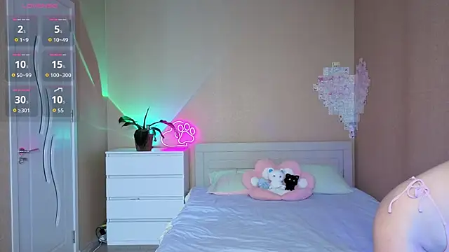 pawsclawss online show from April 2026 05:54:01 AM