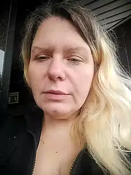 Lana-murr online show from November 2025 06:44:01 AM