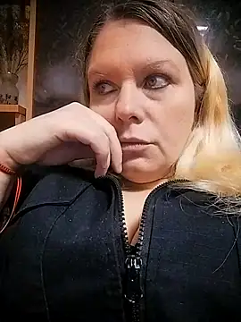 Lana-murr online show from December 2025 07:27:02 AM