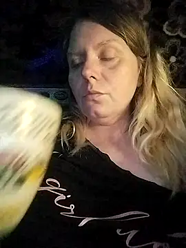 Lana-murr online show from April 2026 06:04:02 PM