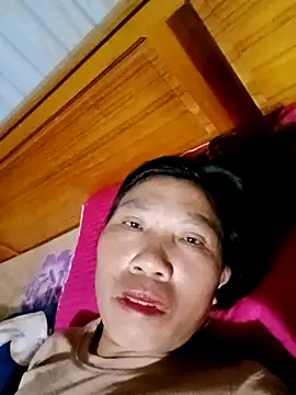 bella-la online show from October 2025 06:09:01 PM