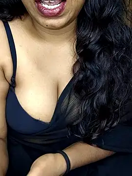 shreyareddy99 online show from January 2026 12:35:01 AM