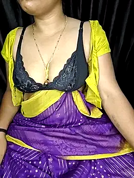 shreyareddy99 online show from February 2026 12:27:02 AM