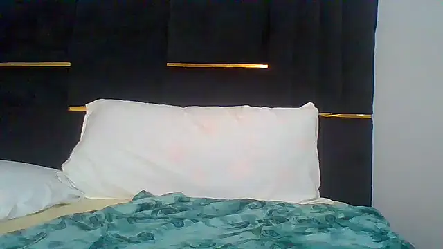 Snapshot of sashachin chatting on May 2026 05:04:01 AM sashachin online show from May 2026 05:04:01 AM