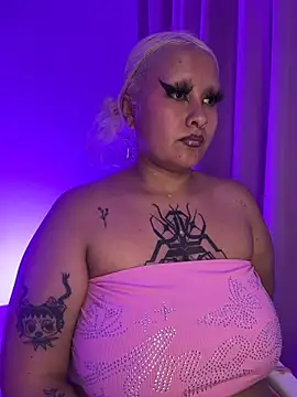 pinkbaddie777 online show from February 2026 08:05:02 AM