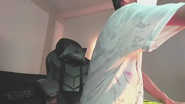 Senpai Lover online show from November 2025 08:11:01 PM