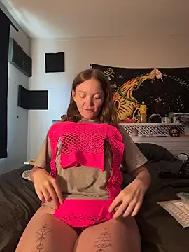 stonerbaby online show from June 2026 07:28:01 PM