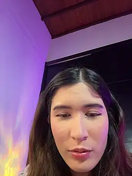 emilyy1  online show from December 2025 02:50:02 AM