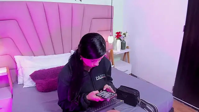 Kim Luna1 online show from February 2026 03:09:01 PM