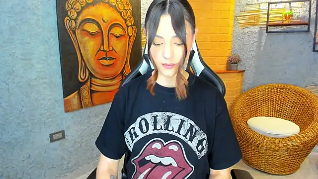 Snapshot of DakotaRussell_ chatting on October 2025 11:03:01 AM DakotaRussell  online show from October 2025 11:03:01 AM