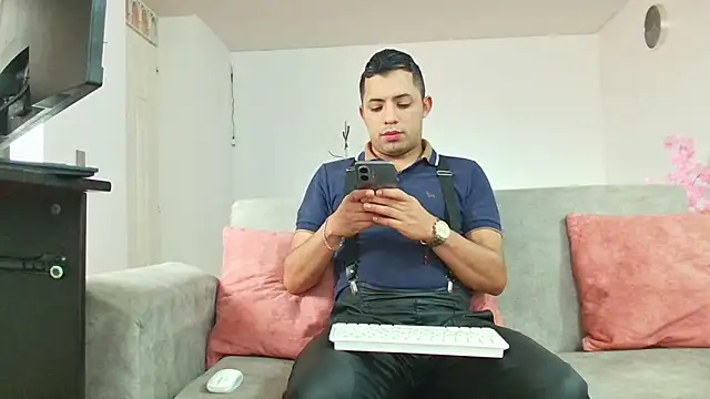 Mike Fetiche online show from February 2026 12:54:02 PM