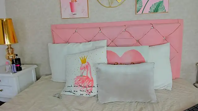 scarlett thompson 7 online show from February 2026 03:25:01 AM