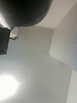 Snapshot of triquetteAUrdv chatting on October 2025 08:07:02 AM triquetteAUrdv online show from October 2025 08:07:02 AM