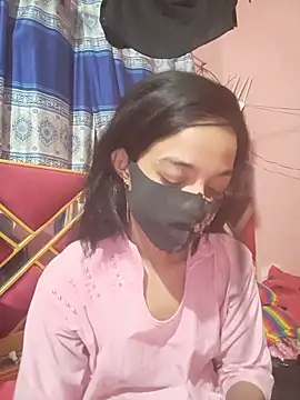 Green LaDY66 online show from May 2026 05:07:02 PM