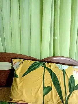 Esenia505 online show from April 2026 07:44:01 AM