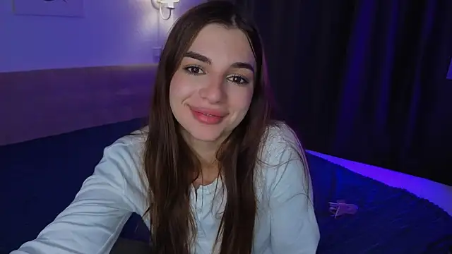LauraHansil online show from June 2026 02:24:02 AM
