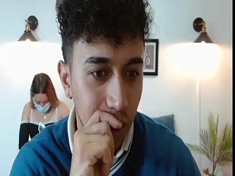 Snapshot of theo_grey chatting on December 2025 01:20:02 PM theo grey online show from December 2025 01:20:02 PM