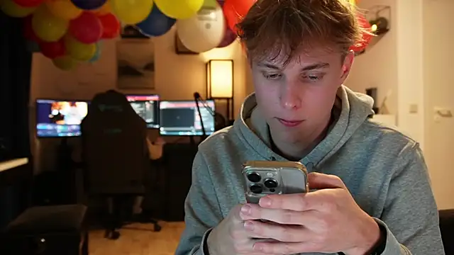 Snapshot of InnocentGuysOF chatting on November 2025 07:36:02 PM InnocentGuysOF online show from November 2025 07:36:02 PM