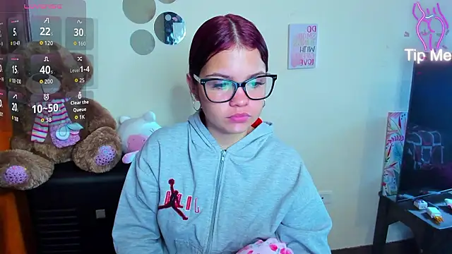 Emma boo online show from February 2026 03:19:02 PM