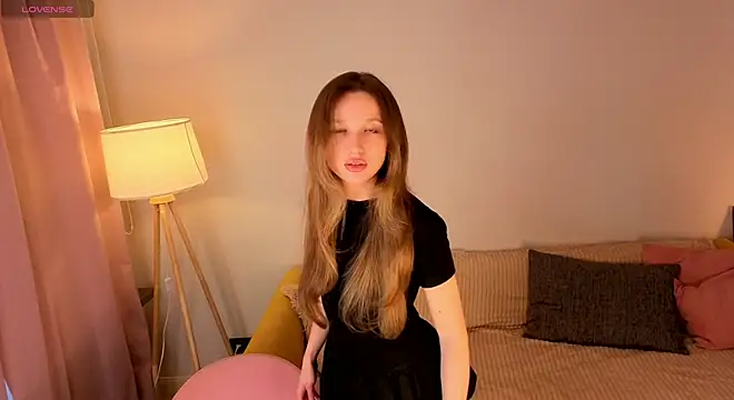 Snapshot of eirakilian chatting on November 2025 08:25:01 AM eirakilian online show from November 2025 08:25:01 AM